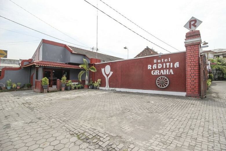 Hotel Reddoorz @ Jalan Menteri Supeno