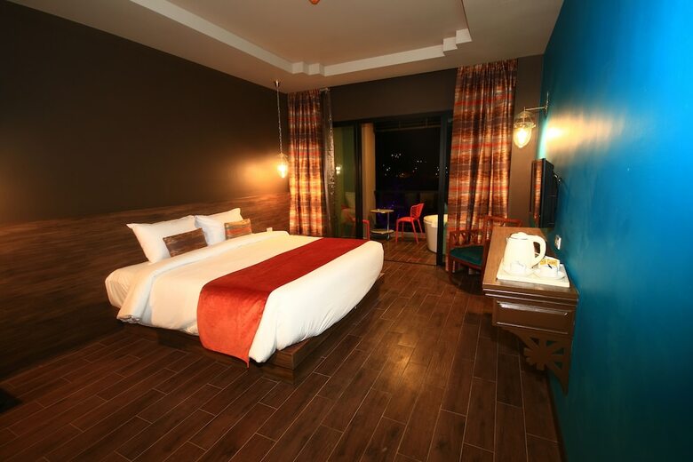 Chiangkhong Teak Garden Riverfront Hotel