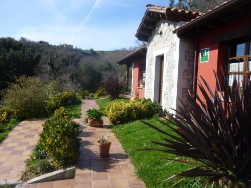 Apartamentos Rurales La G�ertona
