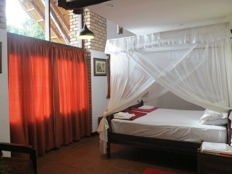 Posada Simbamwenni Lodge And Camping