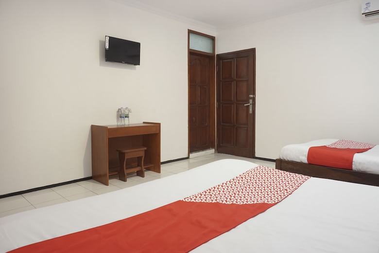 Hostal Oyo 206 Hotel Candra Kirana