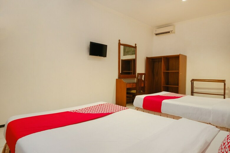 Hostal Oyo 206 Hotel Candra Kirana