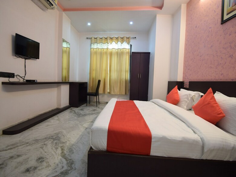 Hotel Oyo 19789 Kiran Palace