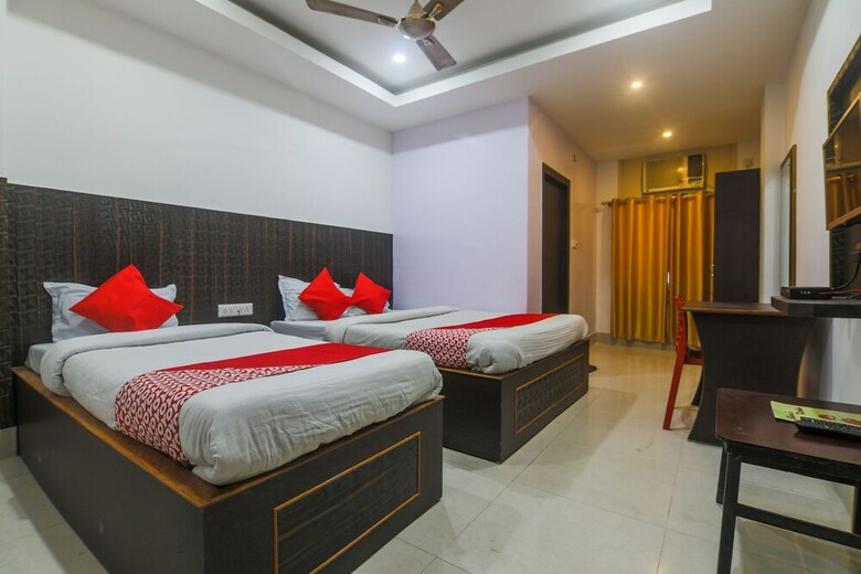 Oyo 23304 Hotel Shiva