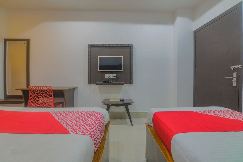 Oyo 23304 Hotel Shiva