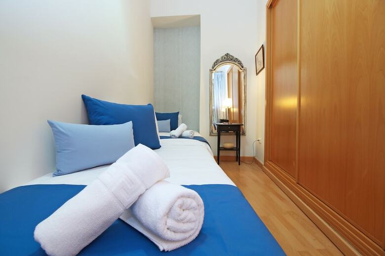 Apartamentos Del Parque Flats ? Catedral