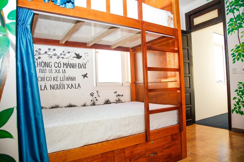 Hotel V.i.p's House  2