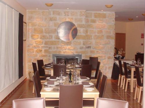 Apartamentos El Port�n De La Sierra