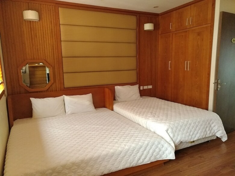 Hotel Halong & Me Hometel