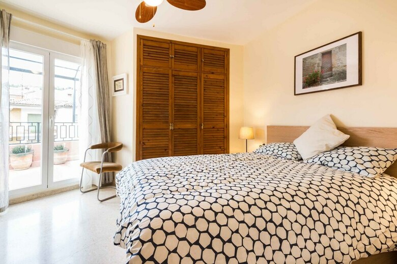 Apartamentos Paseo Del Sal�n