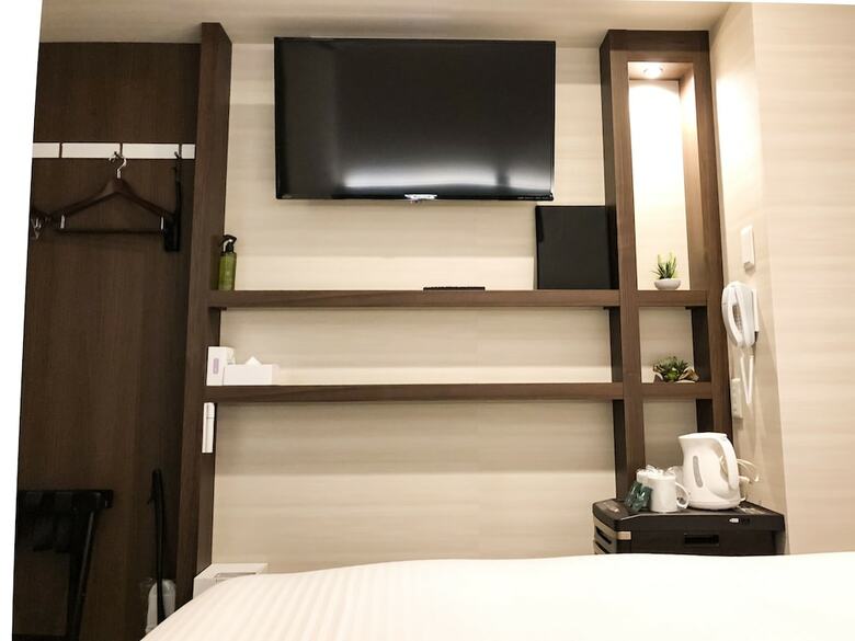 Namba Minami Crystal Hotel
