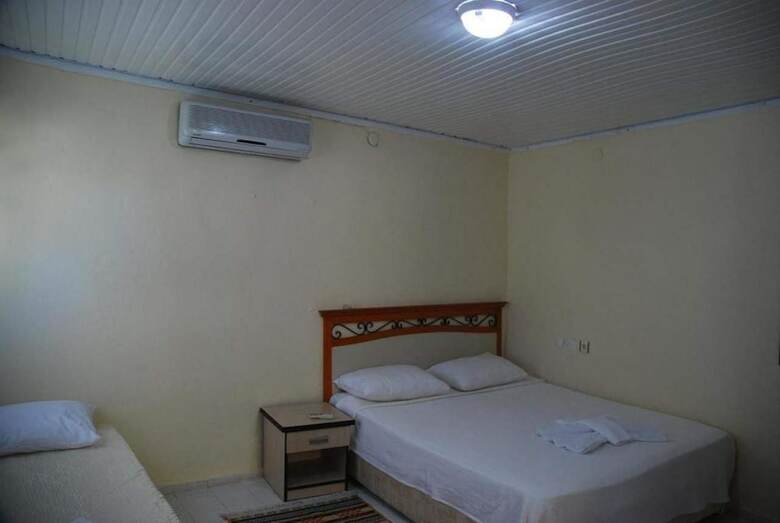 Hotel Arya Holiday Houses