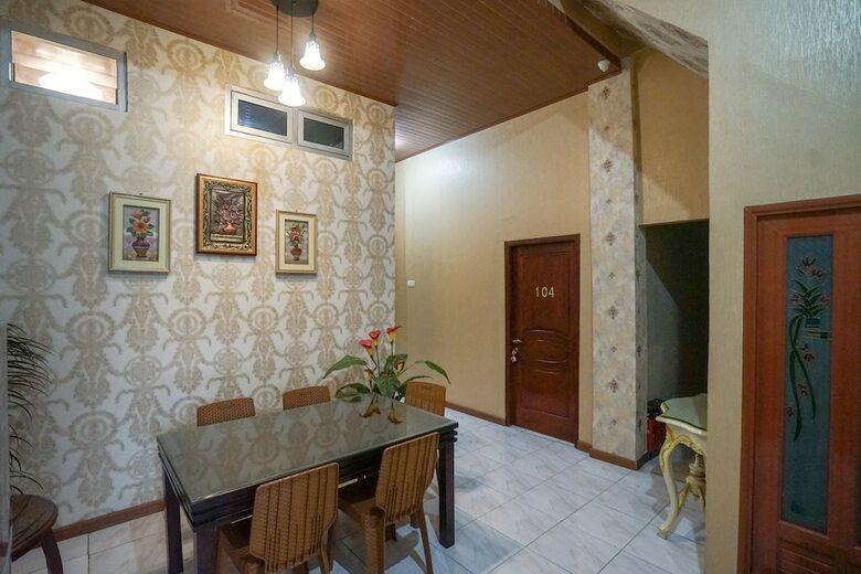 Hostal Oyo 341 Al Barokah