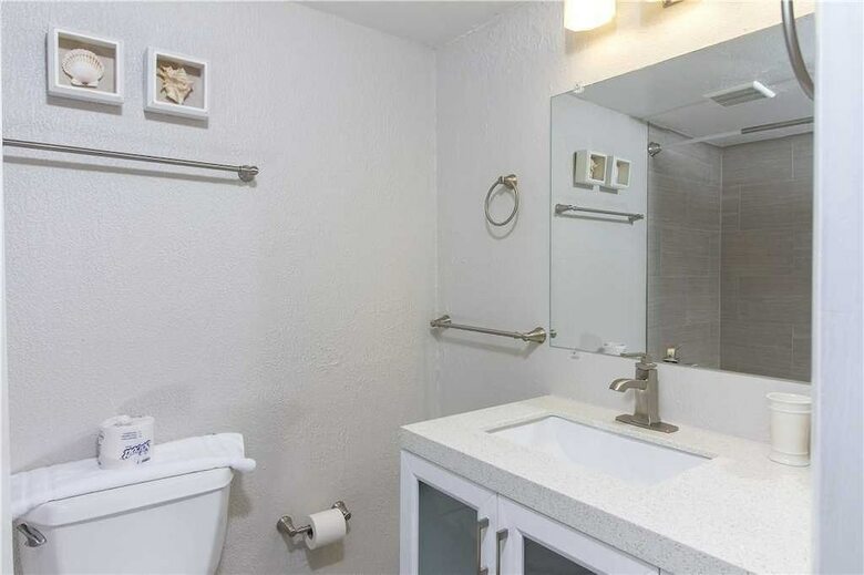 Island House H 119 - Two Bedroom Condo