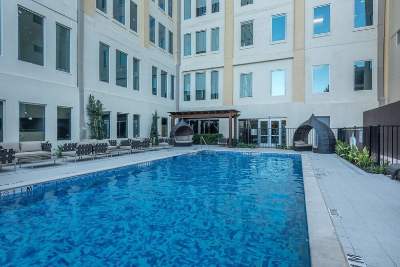 Apartamentos Brand New Stunning Unit - Downtown!