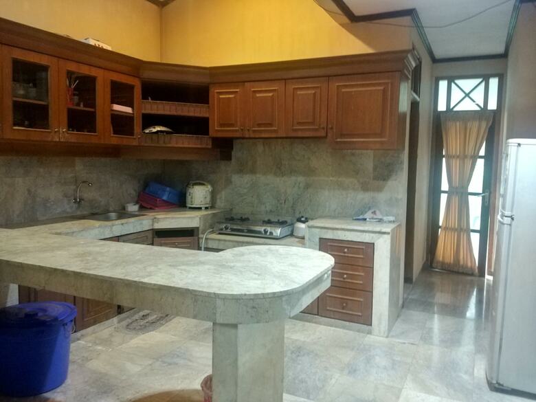 Villa Beverly Hills Puncak For 50 Pax