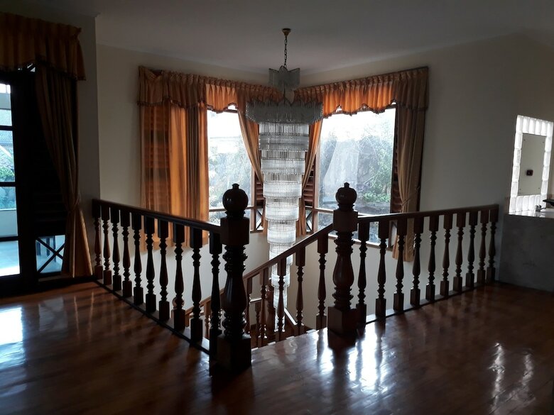 Villa Beverly Hills Puncak For 50 Pax