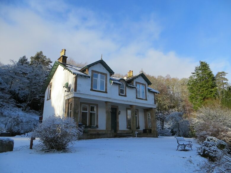 Lochwood House B&B And Self Catering