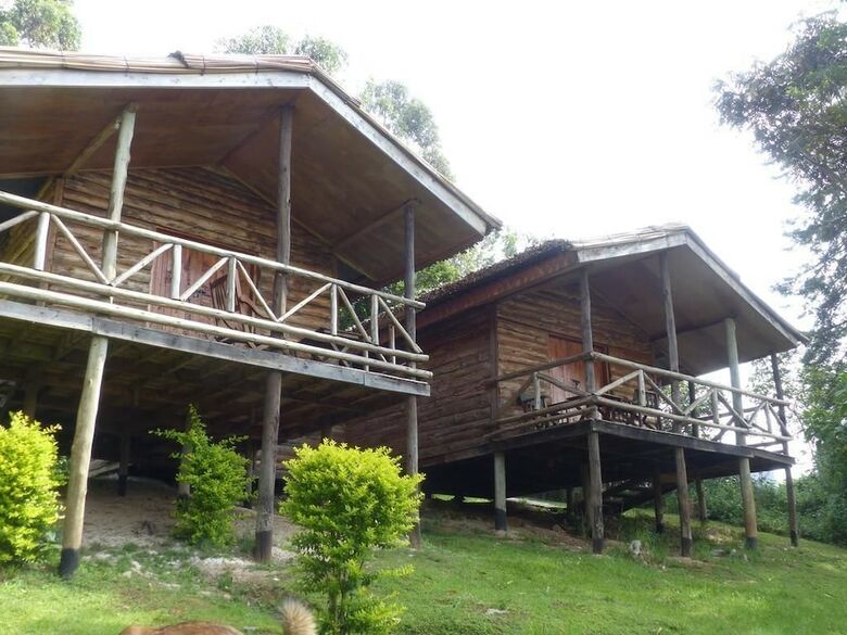 Hotel Supreme Adventure Park Bunyonyi