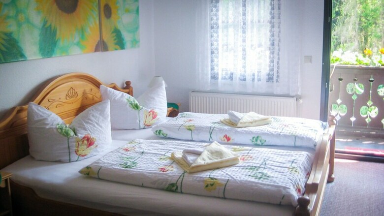 Bed & Breakfast Schweizerhaus Falkenhagen