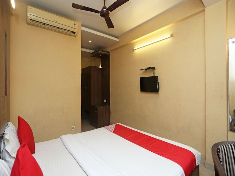 Oyo 26968 Hotel Aditya International