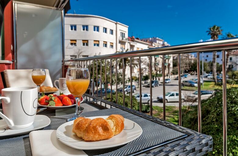 Apartamentos Il Giardino Luxury Rooms & Suites
