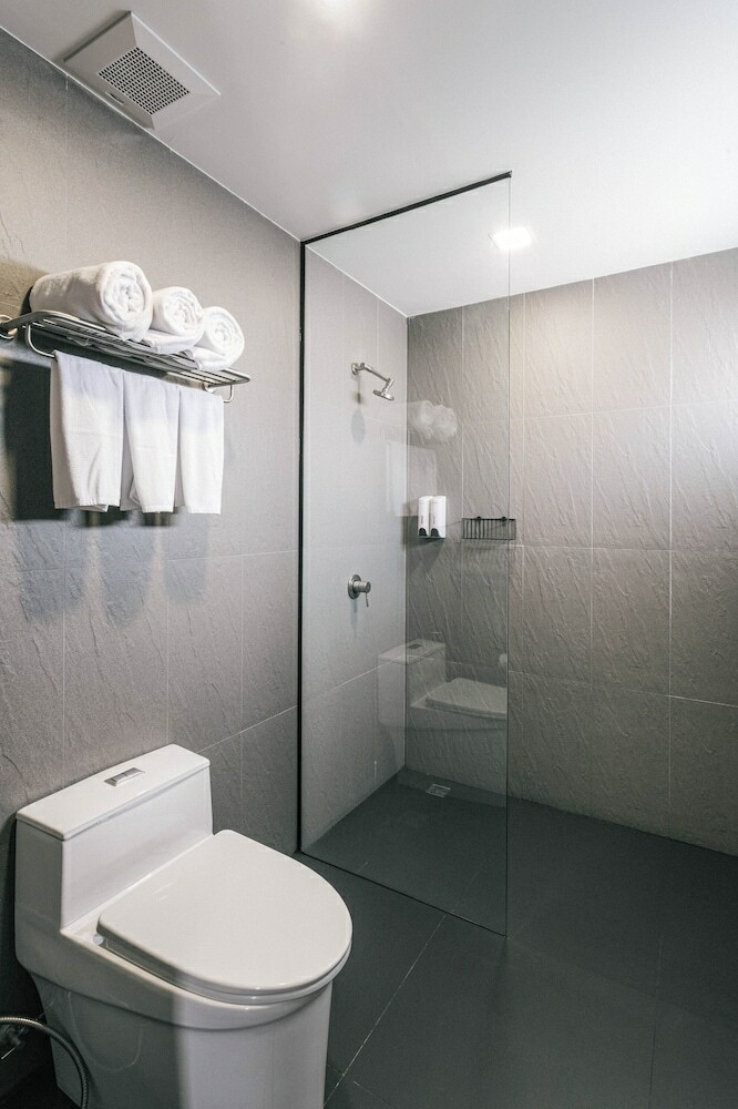 Crew Hotel