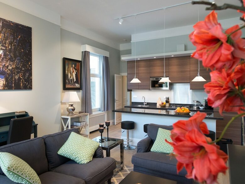 Bizstay Park Central Apartments