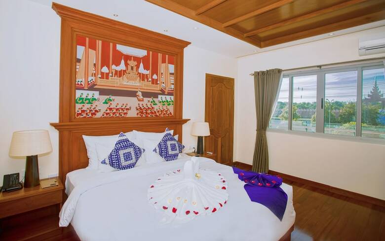 Hotel Sunset Palace View Suites