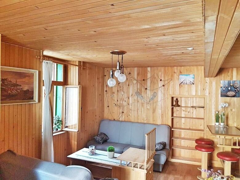 Bright Apartment At Tartini Square