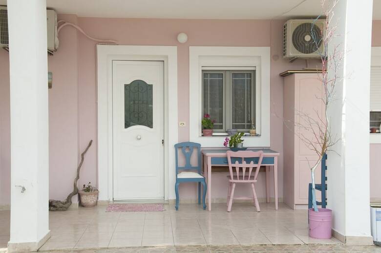 Brezza Apartment F