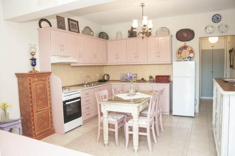 Brezza Apartment F