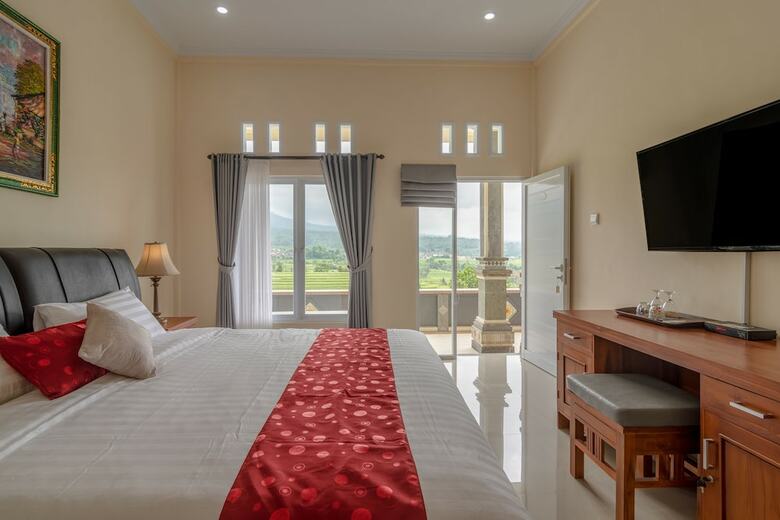 Hotel Adhi Jaya Suite