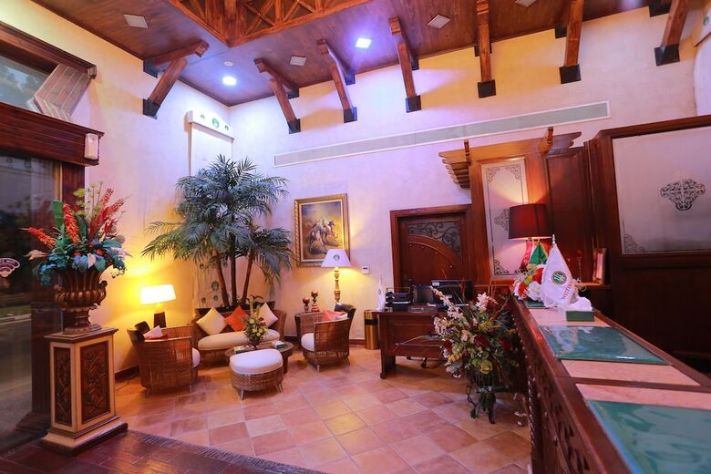 Villa Western Garden Hotel