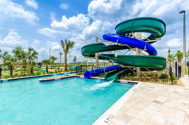 Storey Lake- 6 Bedroom Pool Home- 1655st
