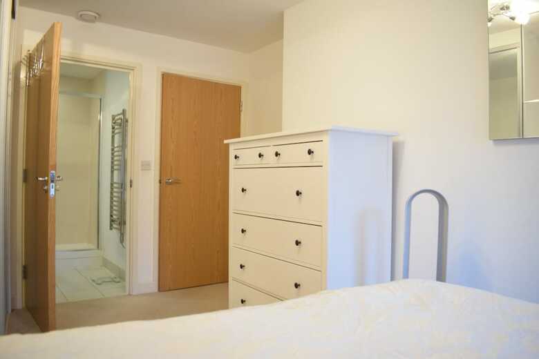 Apartamentos Modern 2 Bed Flat With Balcony In Canada Water
