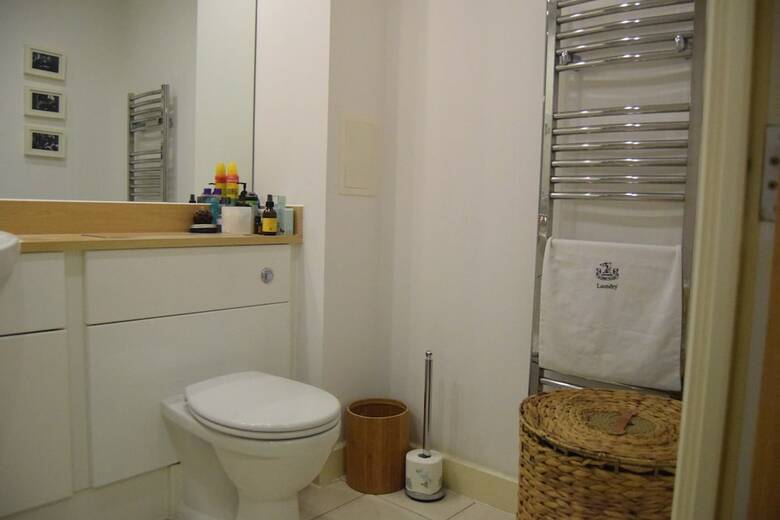 Apartamentos Spacious 1 Bedroom Flat With Covered Balcony