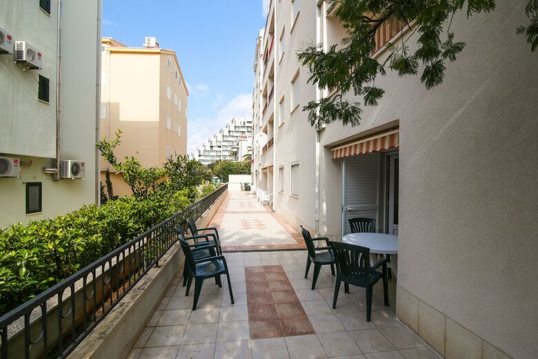 Apartments Mara