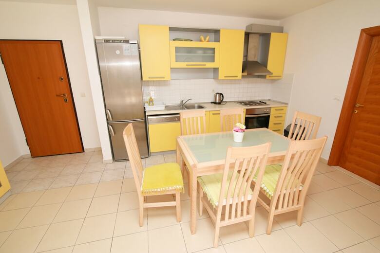 Apartments Mara