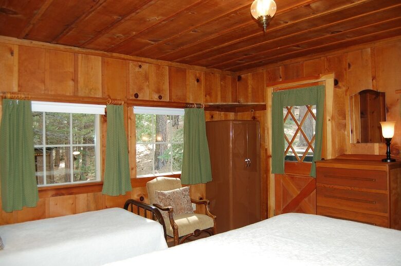 Fretz's Den