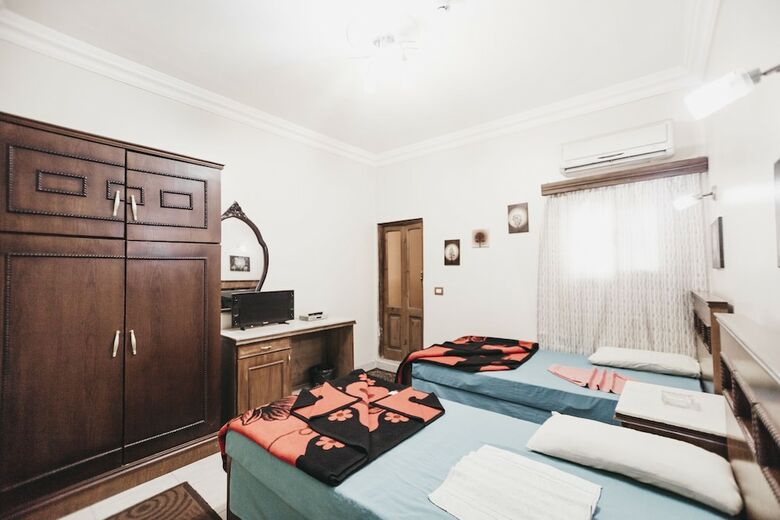 Bed & Breakfast Pyramids Inn Motel