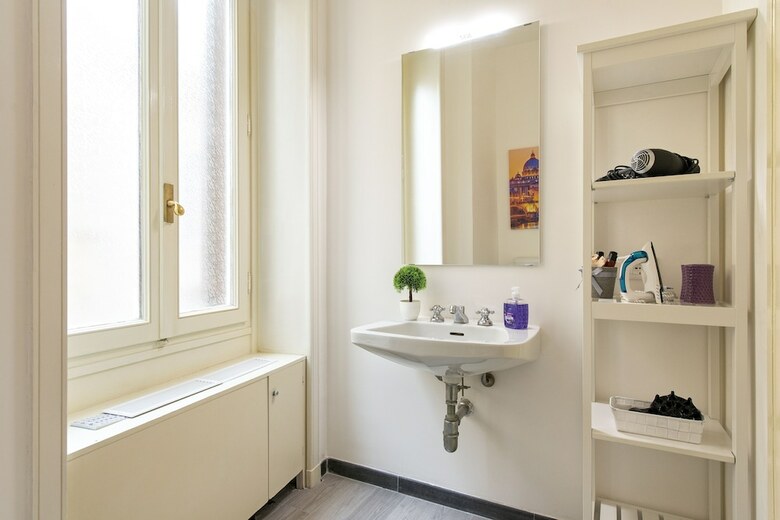 Rome Trevi Fountain Apartment