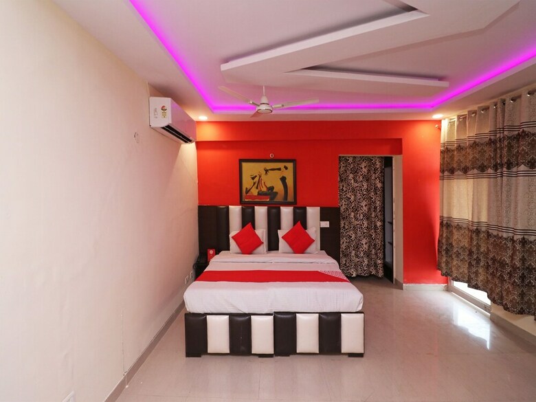 Hotel Oyo 26869 Taj View Pent House