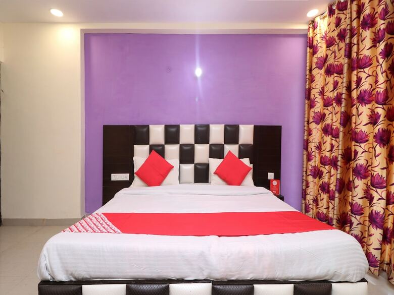 Hotel Oyo 26869 Taj View Pent House