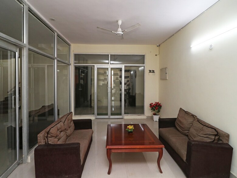 Hotel Oyo 26869 Taj View Pent House