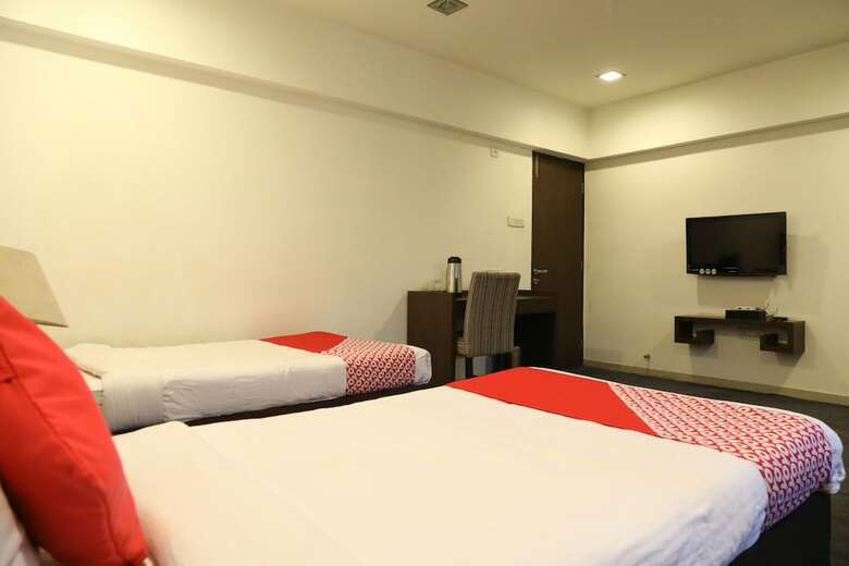 Hotel Oyo 26499 Check Inn Service Apartment