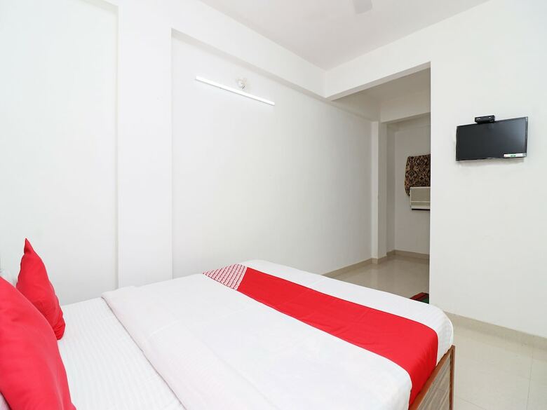 Hotel Oyo 27078 Nunu International