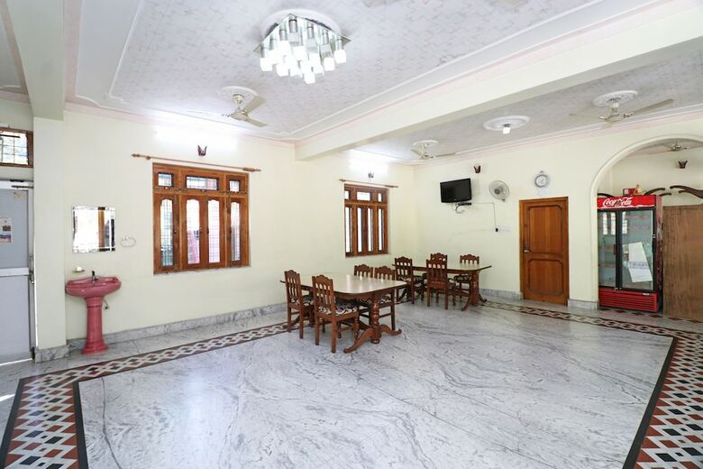 Oyo 24319 Hotel Geetanjali Resort