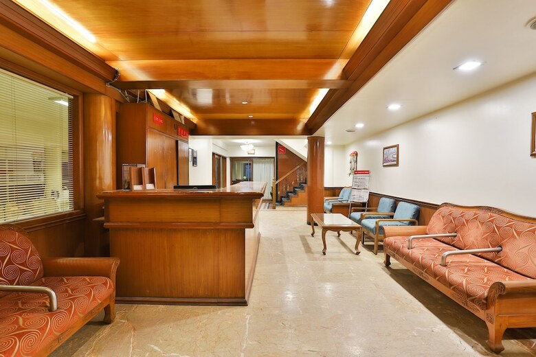 Hotel Oyo 23337 Flagship Ashram Road