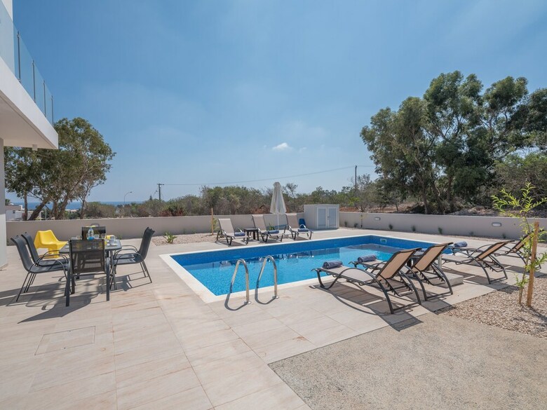 Polymnia Villa 490b